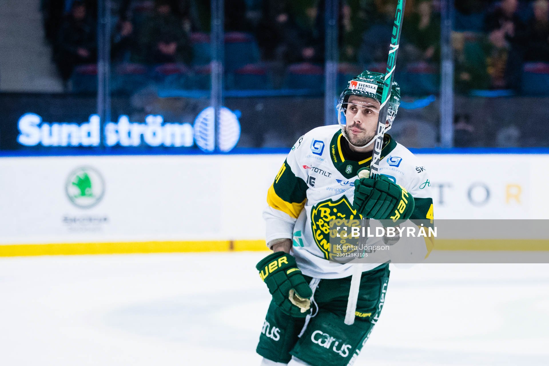 Björklövens Maxime Fortier jublar