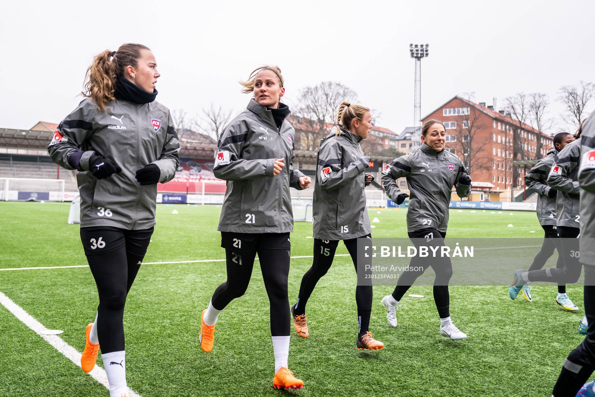 Athinna Persson Lundgren, Karin Lundin, Jessica Wik och Gina Chmielinski under en fotbollsträning med FC Rosengård den 25 januari 2023 i Malmö.