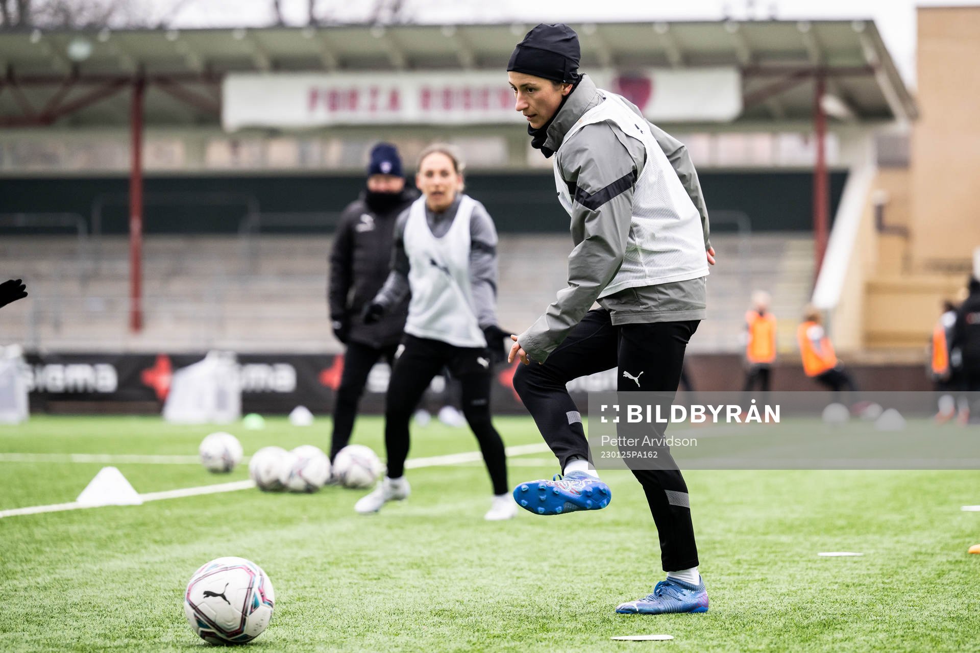 Bianca Schmidt under en fotbollsträning med FC Rosengård den 25 januari 2023 i Malmö. 
