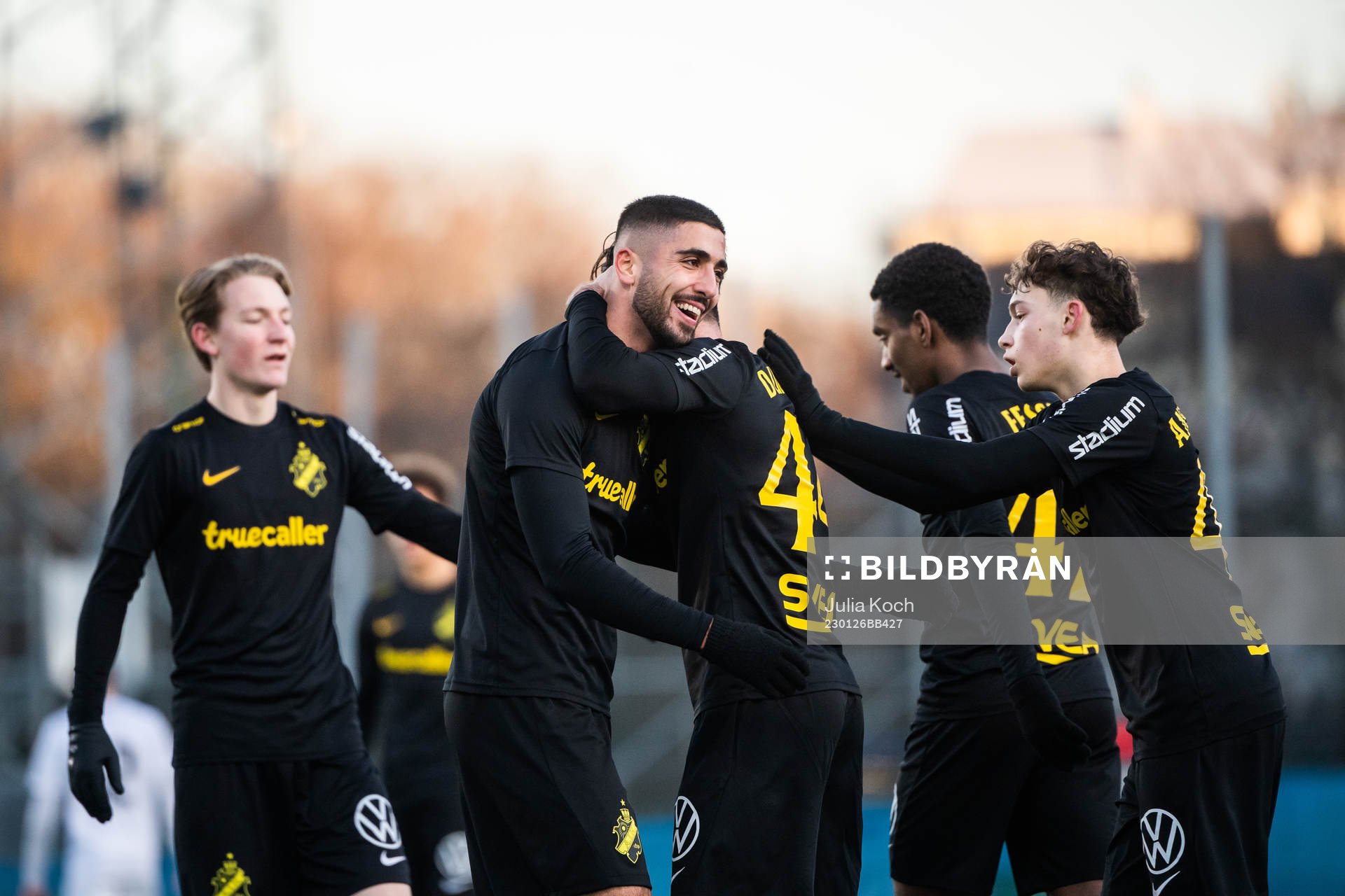 s Ahmed Faqa och Elias Durmaz jublar