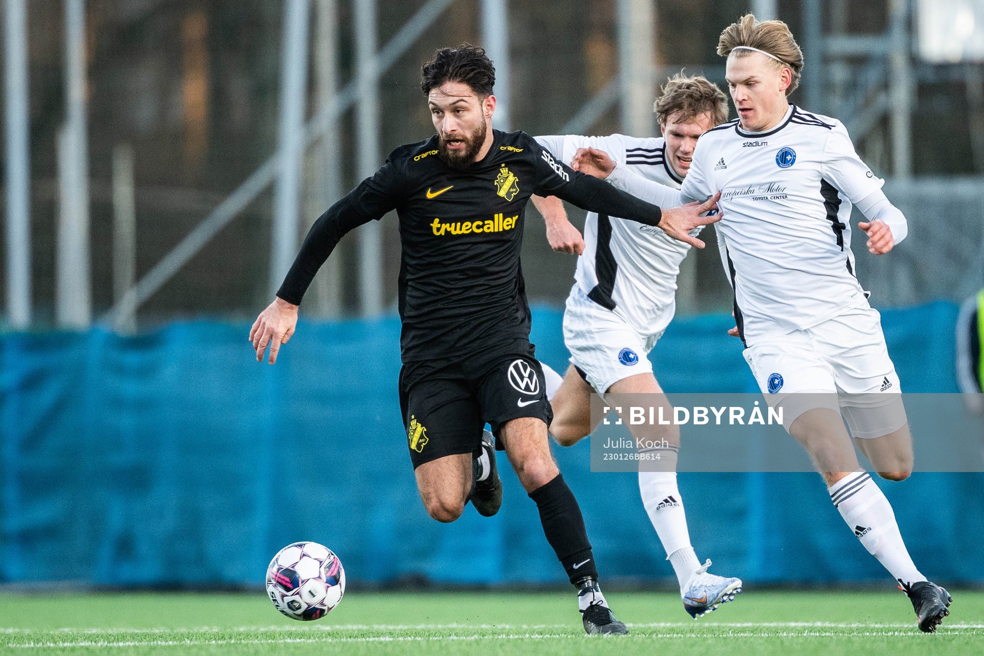 AIKs Elias Durmaz och Täbys Noel Berg