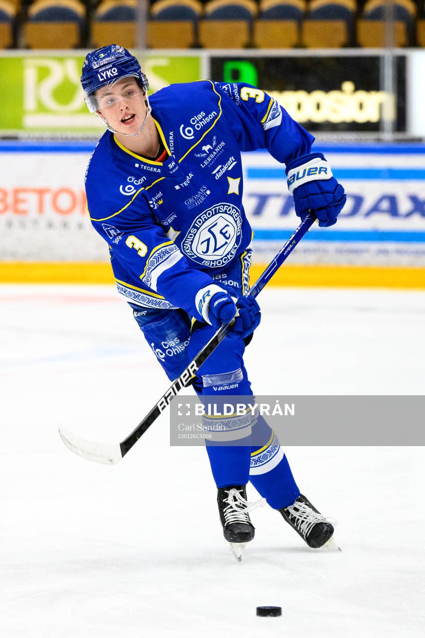 Leksands Anton Johansson innan ishockeymatchen i SHL mellan