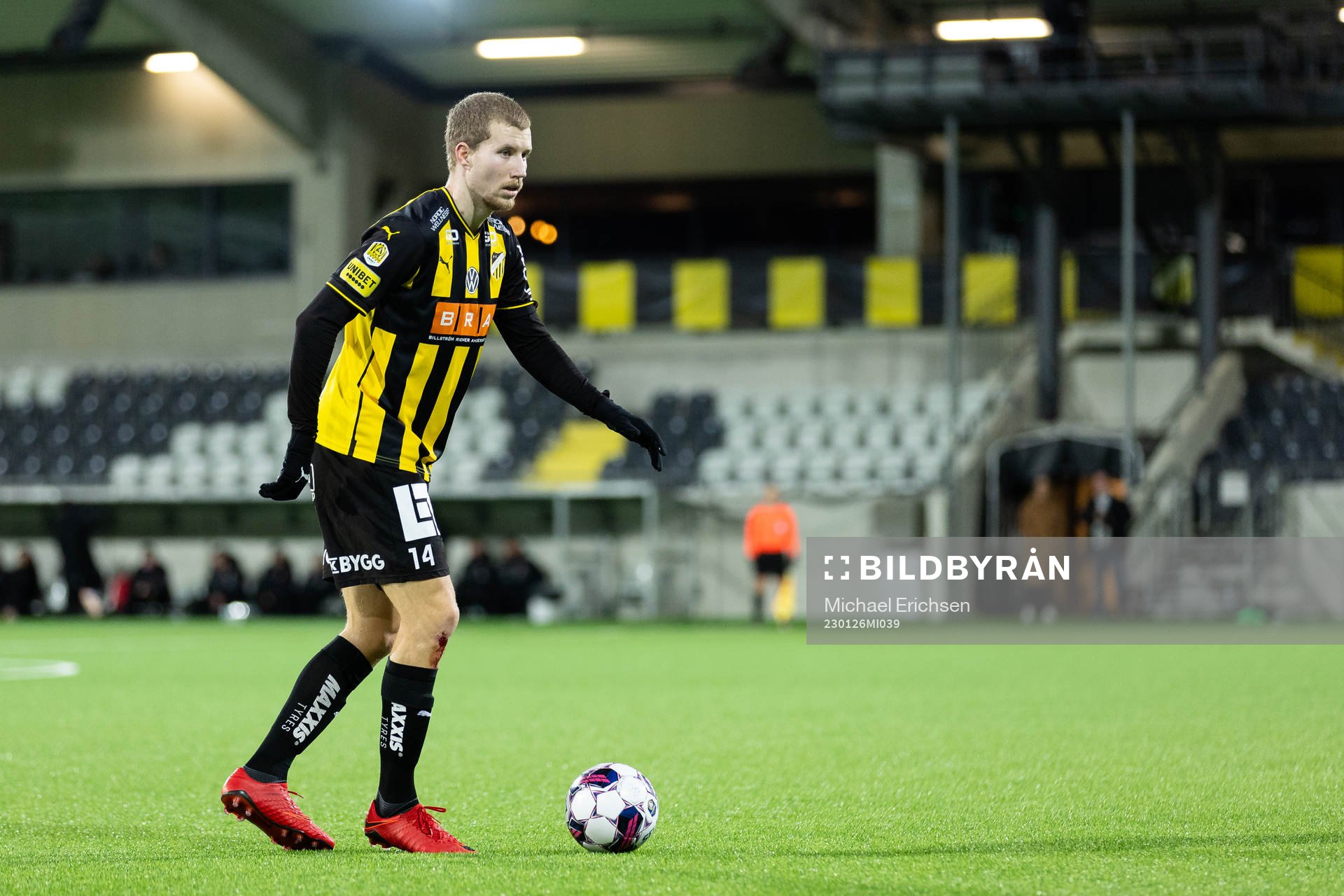 Häckens Simon Gustafson under träningsmatchen i fotboll mellan Häcken och Fredrikstad den 26 januari 2023 i Göteborg. 