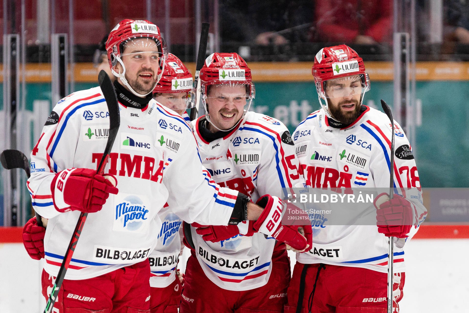 Timrås Tim Erixon, Jonathan Dahlén och Robin Hanzl jublar
