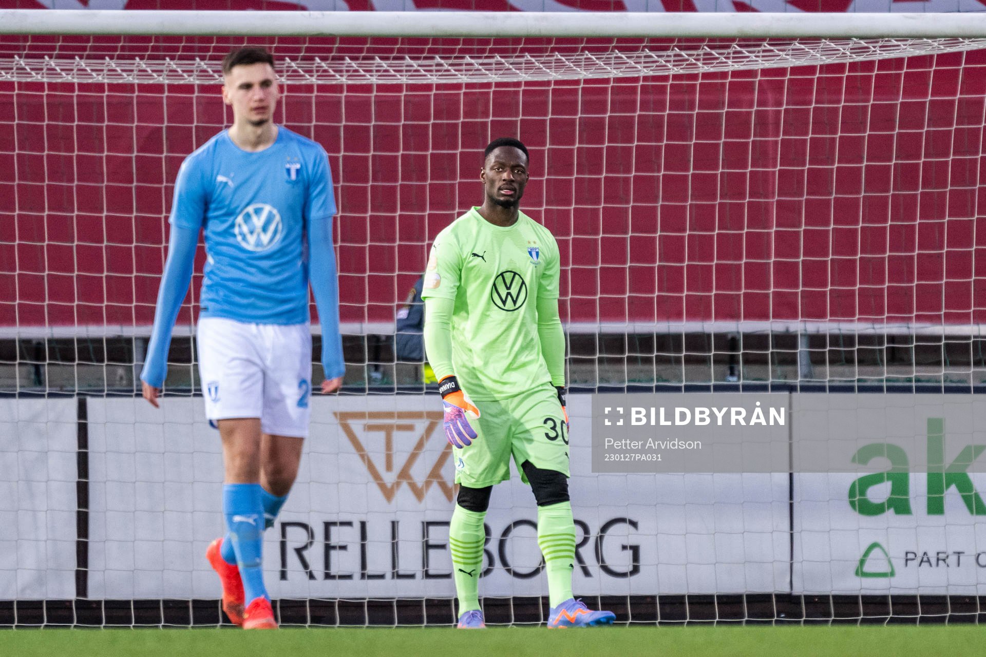 Malmö FFs målvakt Ismael Diawara deppar