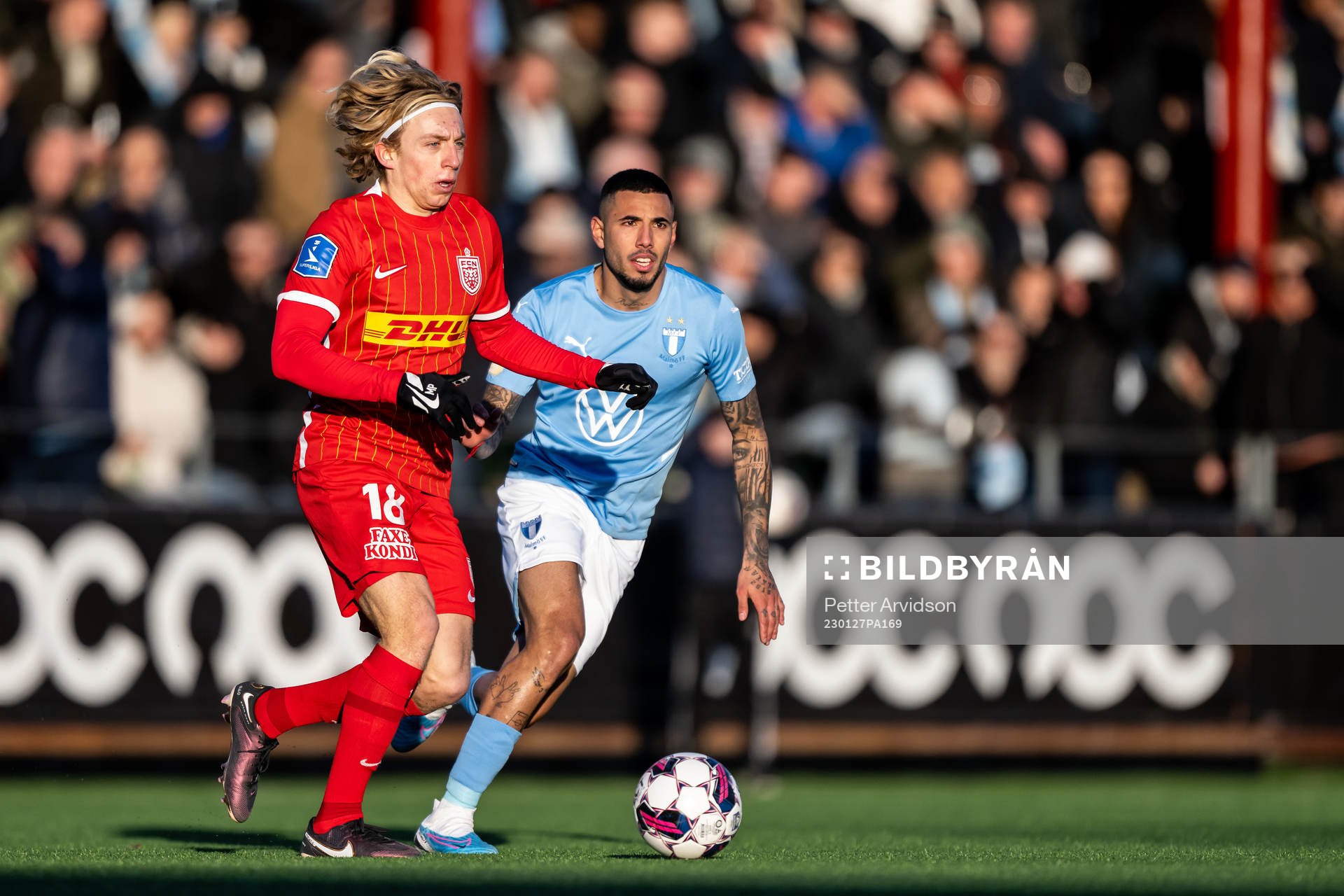 Nordsjällands Mads Bidstrup och Malmö FFs Sergio Pena