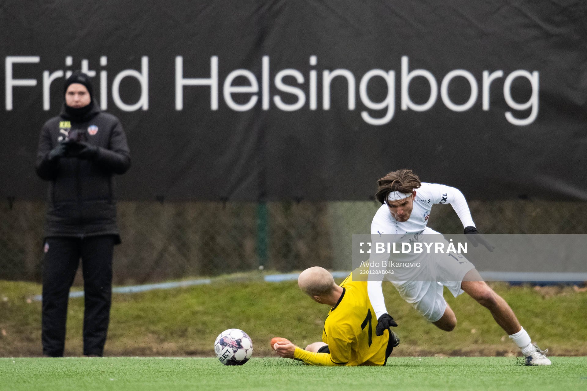 Helsingborgs Wilhelm Loeper och Mjällbys Viktor Gustafson