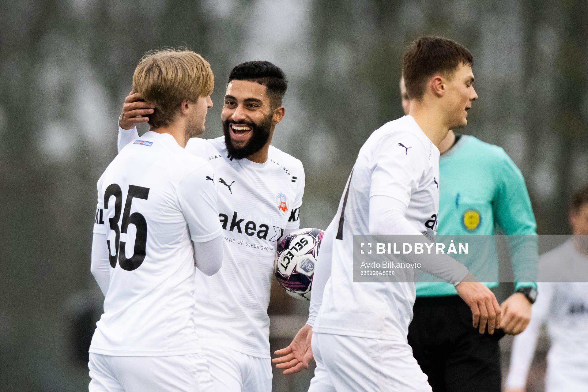 Helsingborgs Thomas Roberts och Amin Al Hamawi jublar