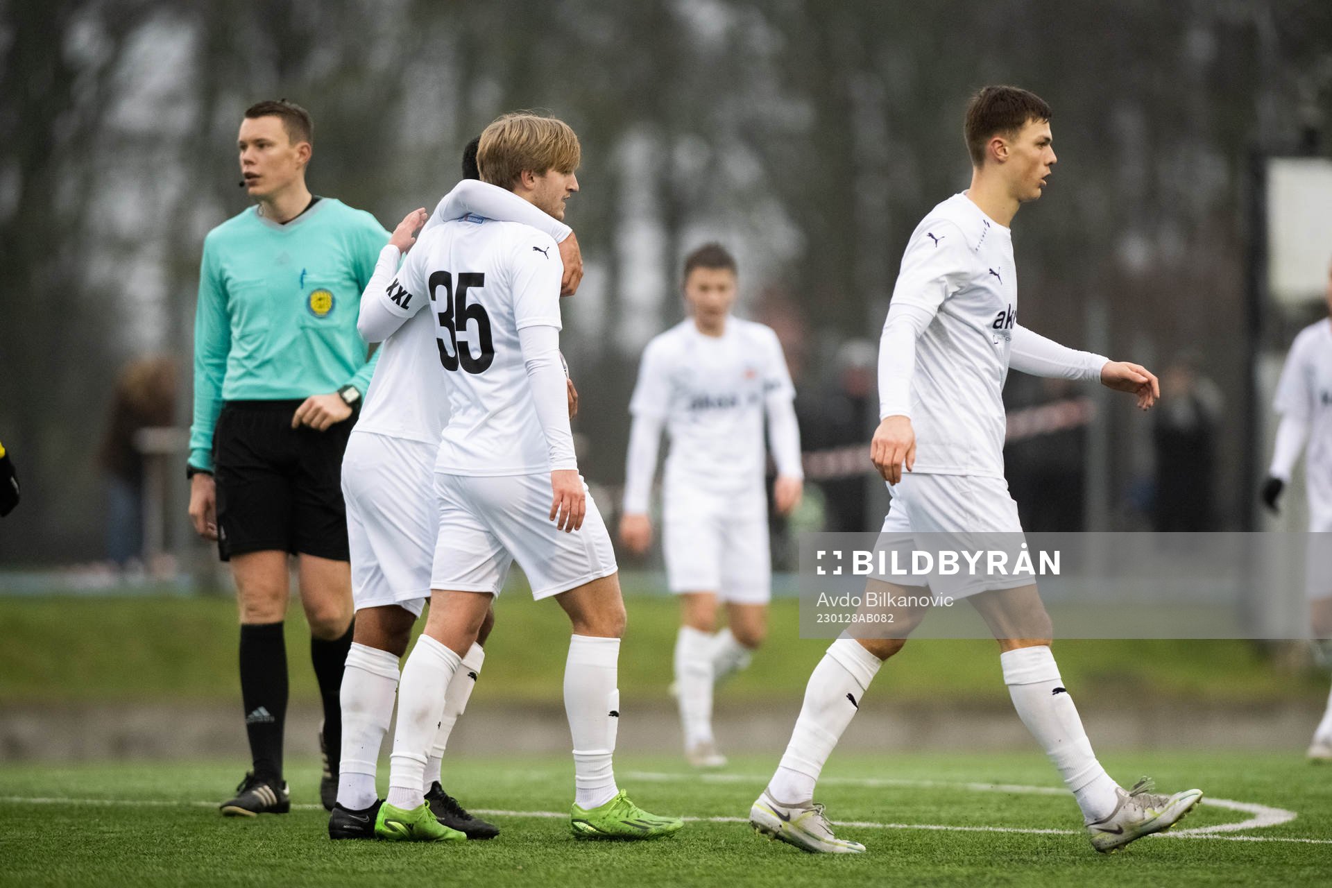 Helsingborgs Thomas Roberts och Amin Al Hamawi jublar