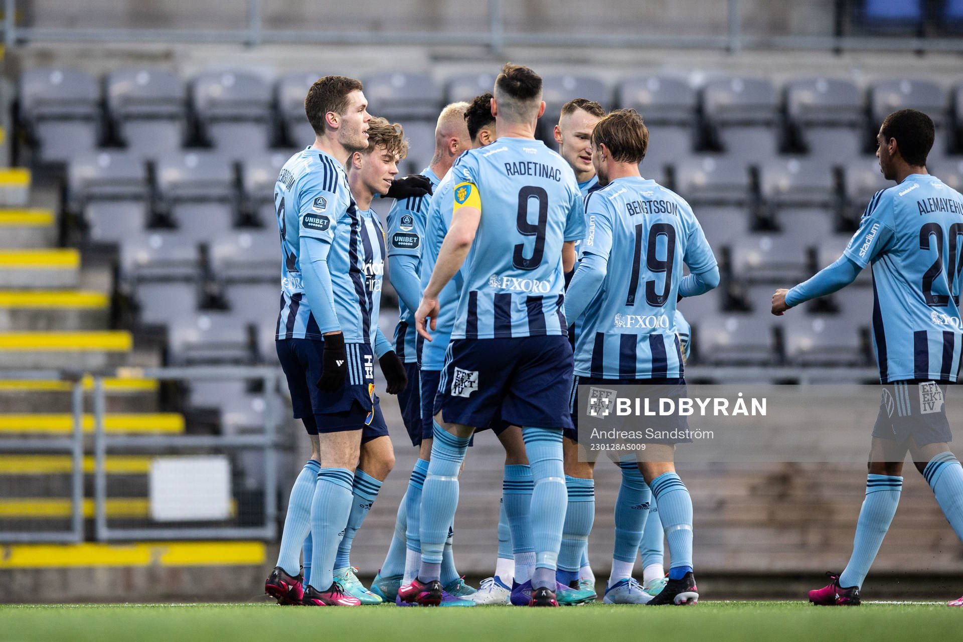 Djurgårdens Wilmer Odefalk jublar med lagkamrater