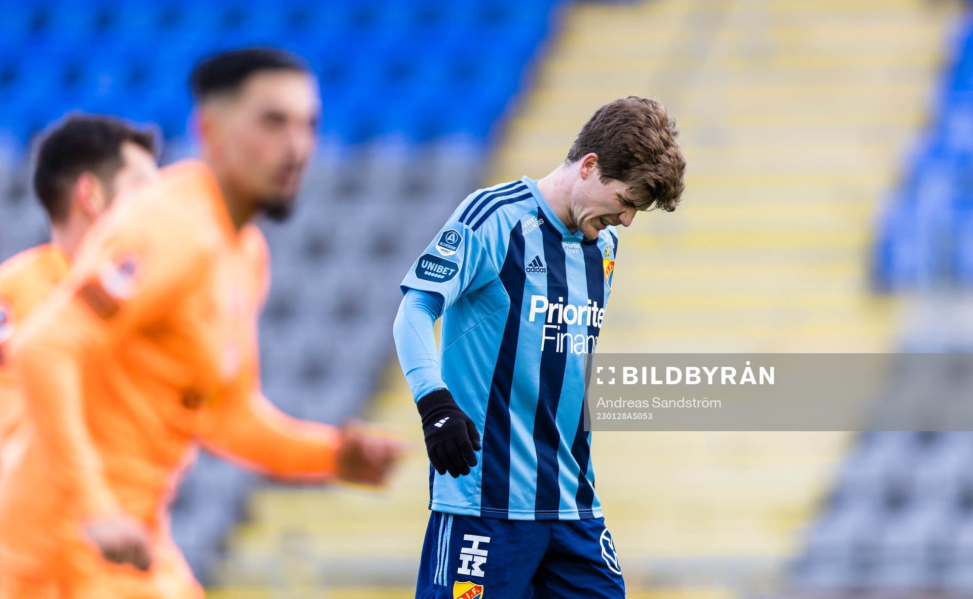 Djurgårdens Oliver Berg grimaserar