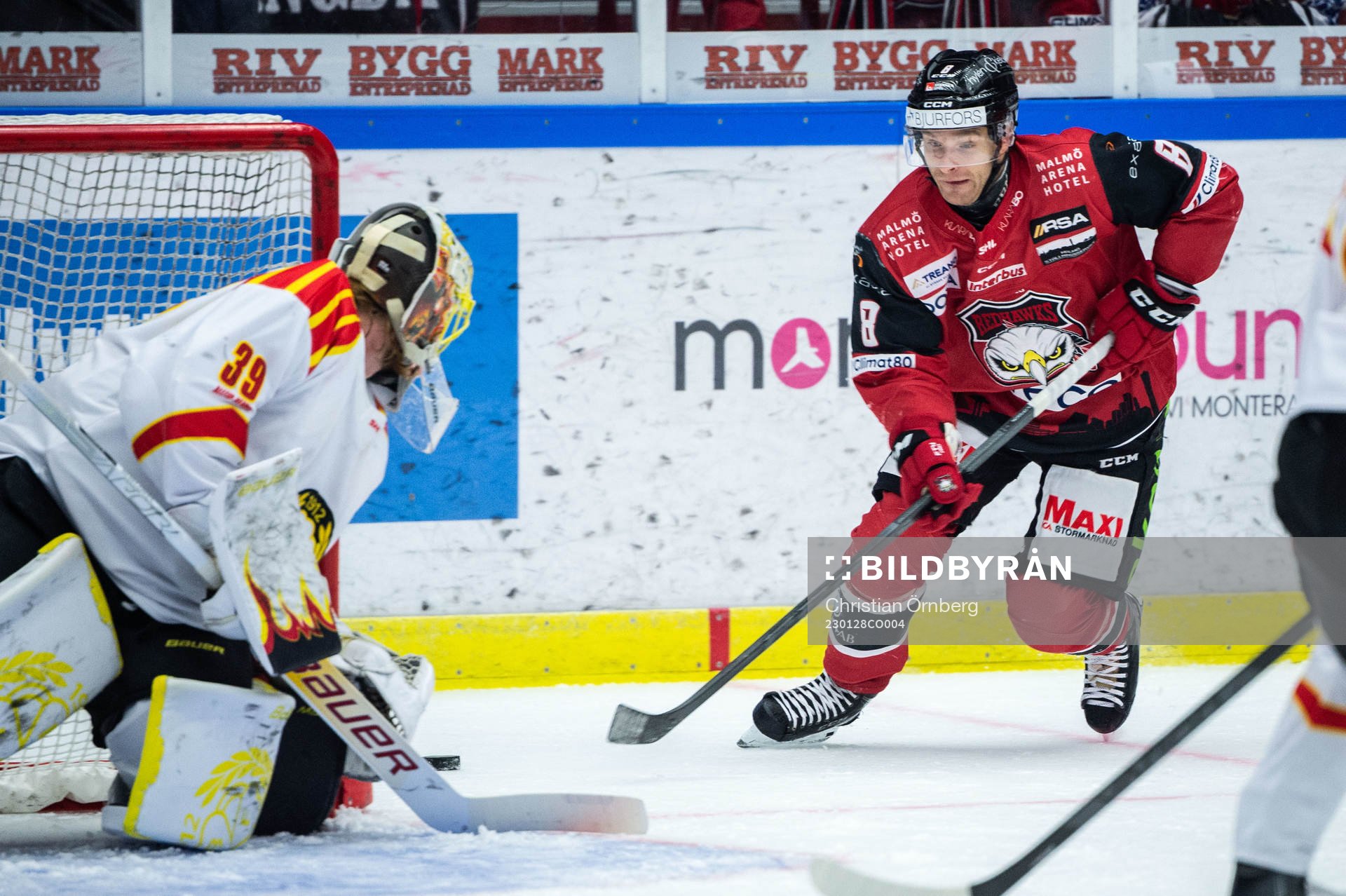 Brynäs målvakt Anders Lindbäck och Malmö Redhawks Johan