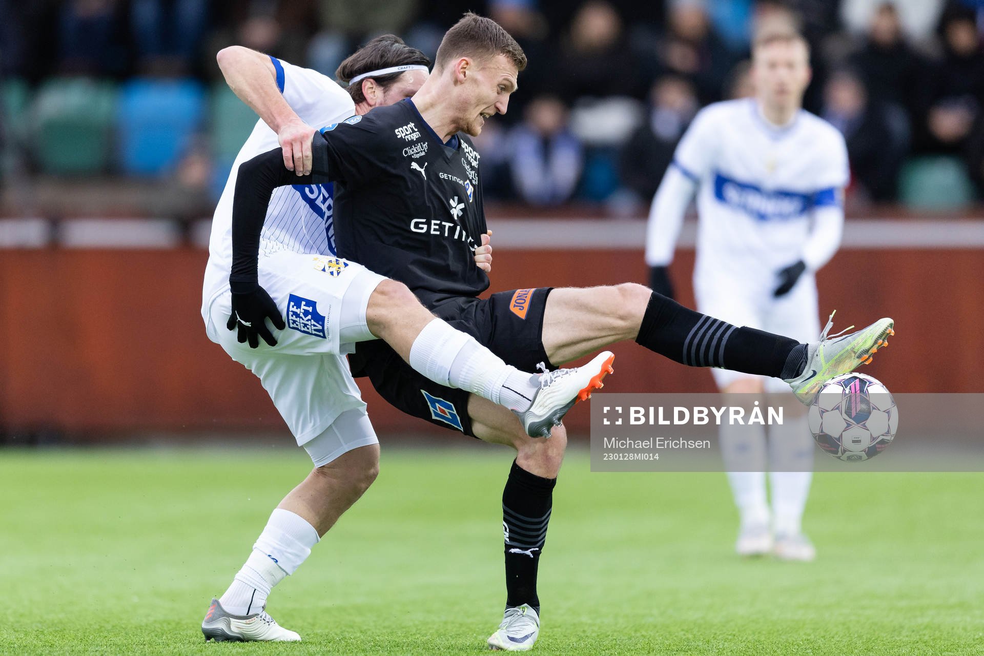 IFK Göteborgs Gustav Svensson och Halmstads Viktor Granath