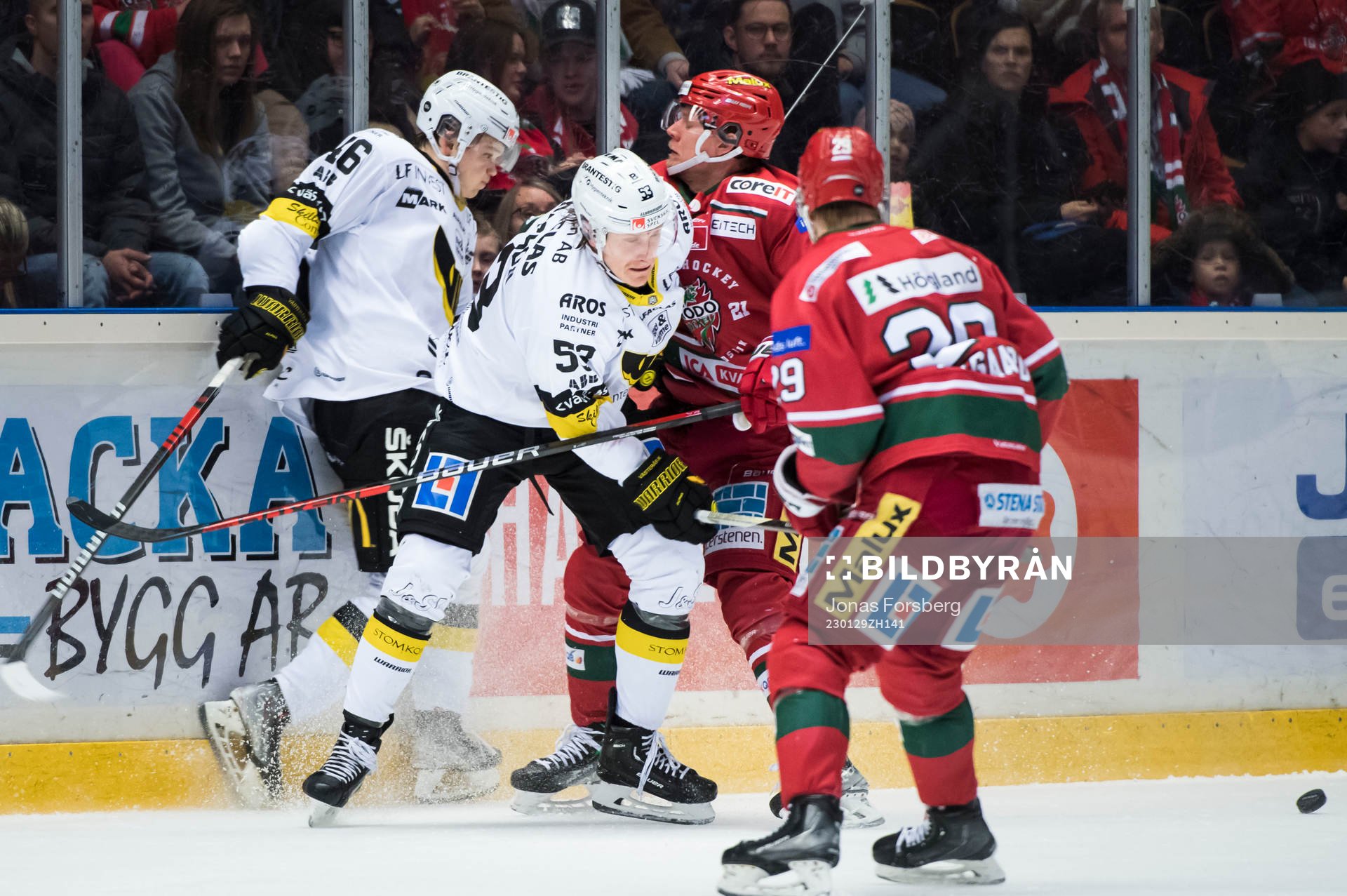 Västerås Liam Dower Nilsson med Anthon Eriksson och Modos