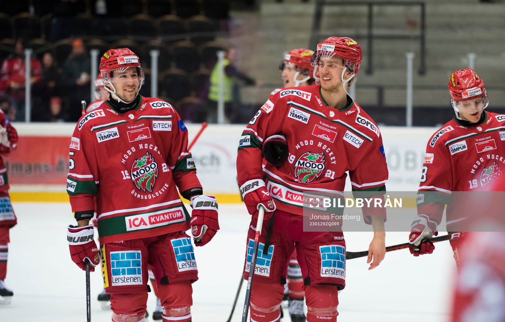 Modos August Berg och Johan Södergran jublar