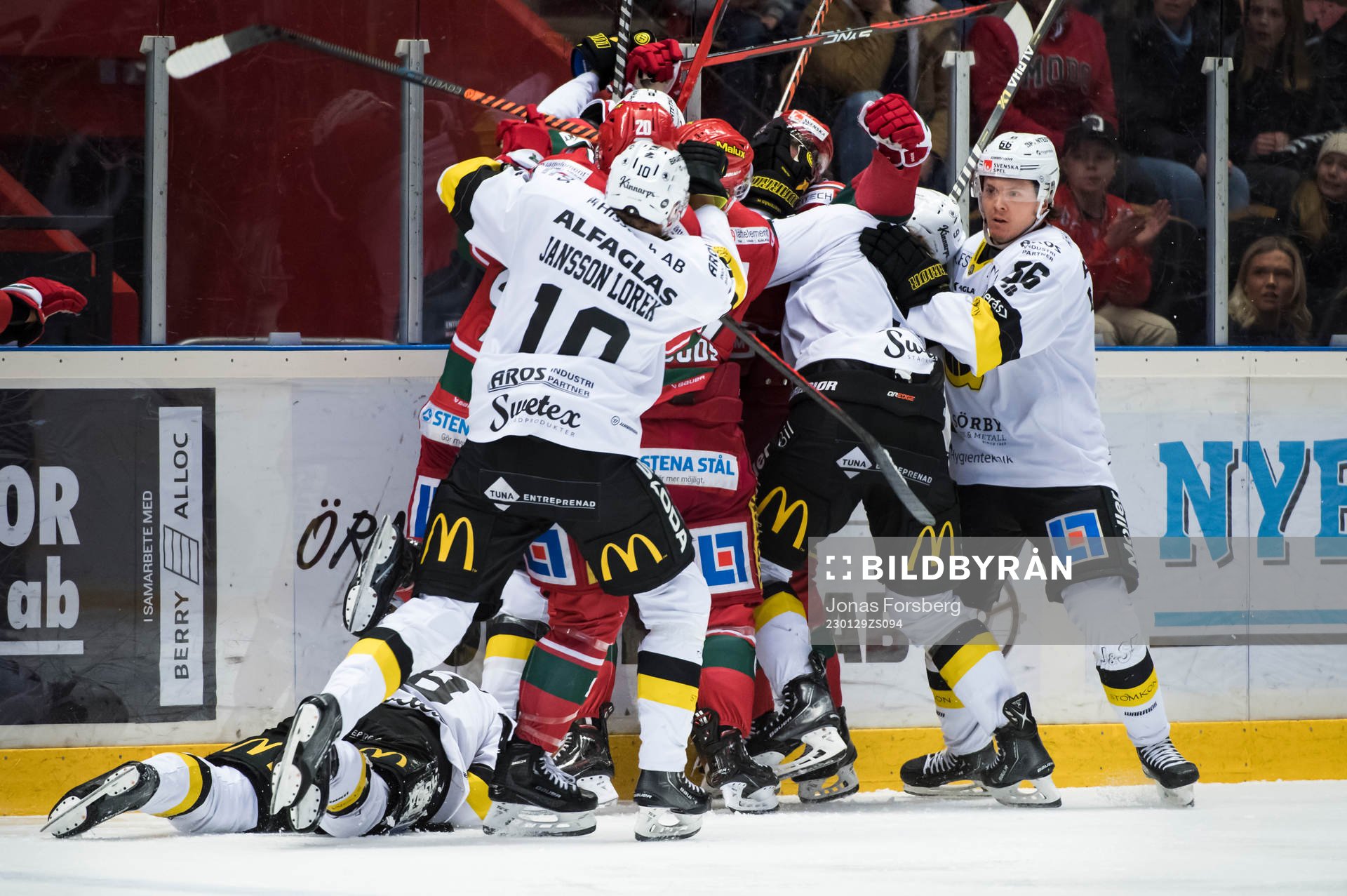 Västerås Lukas Zetterberg skadas