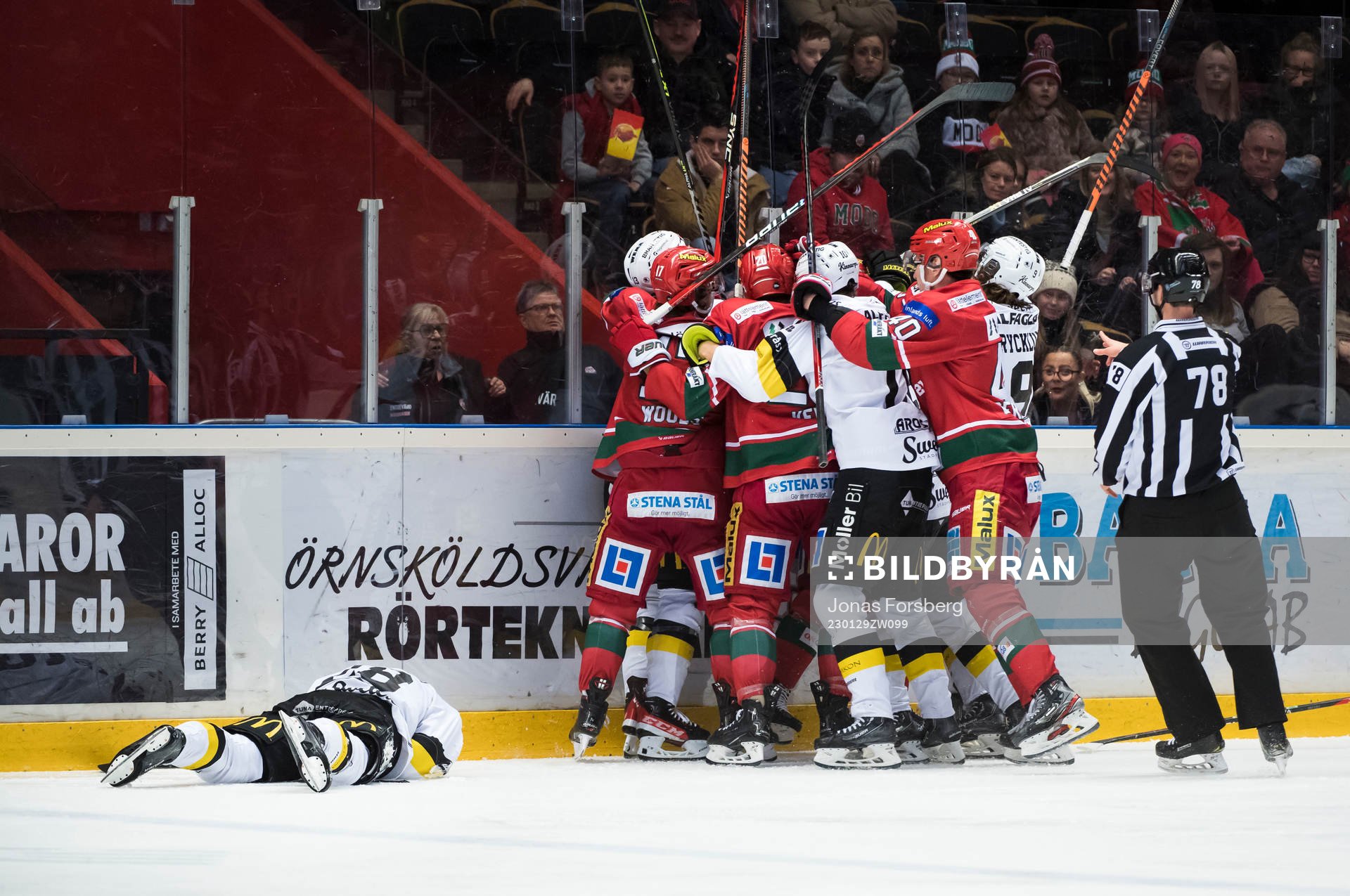 Västerås Lukas Zetterberg skadas