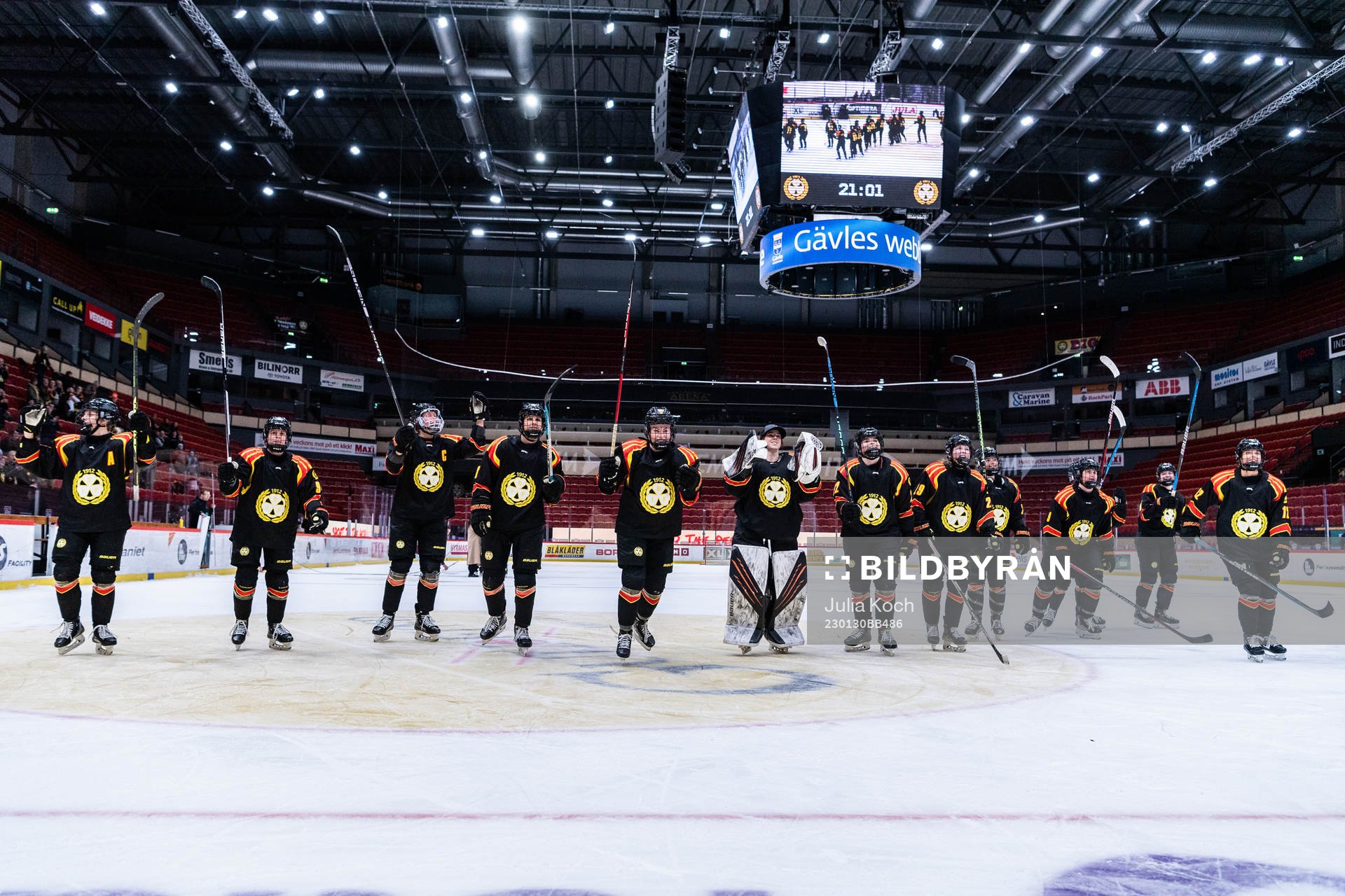 Brynäs spelare jublar