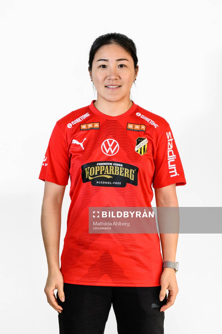 Målvakt Younggeul Yoon poserar för ett porträtt i samband med att hon presenteras som nyförvärv av Häcken den 30 januari 2023 i Marabella .