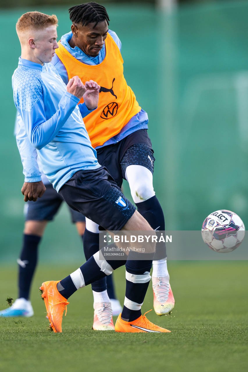 Hugo Larsson och Samuel Kotto
