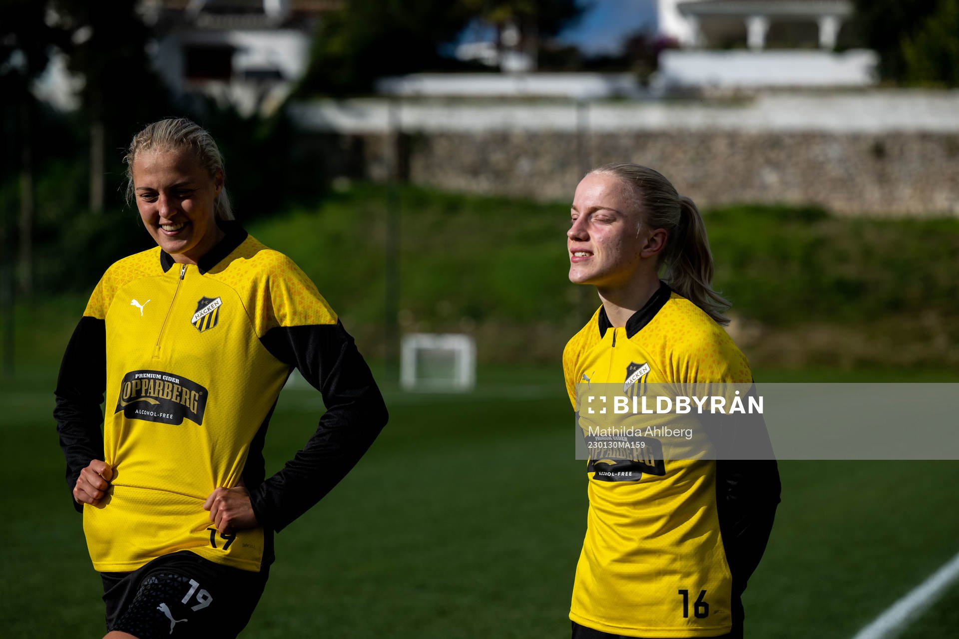 Elma Jubttila Nelhage och Anna Sandberg