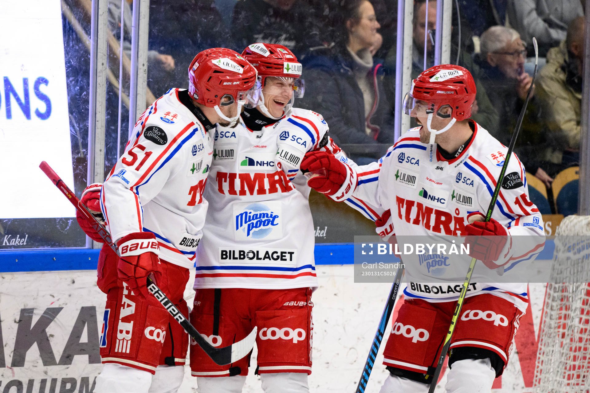 Timrås Olli Palola jublar