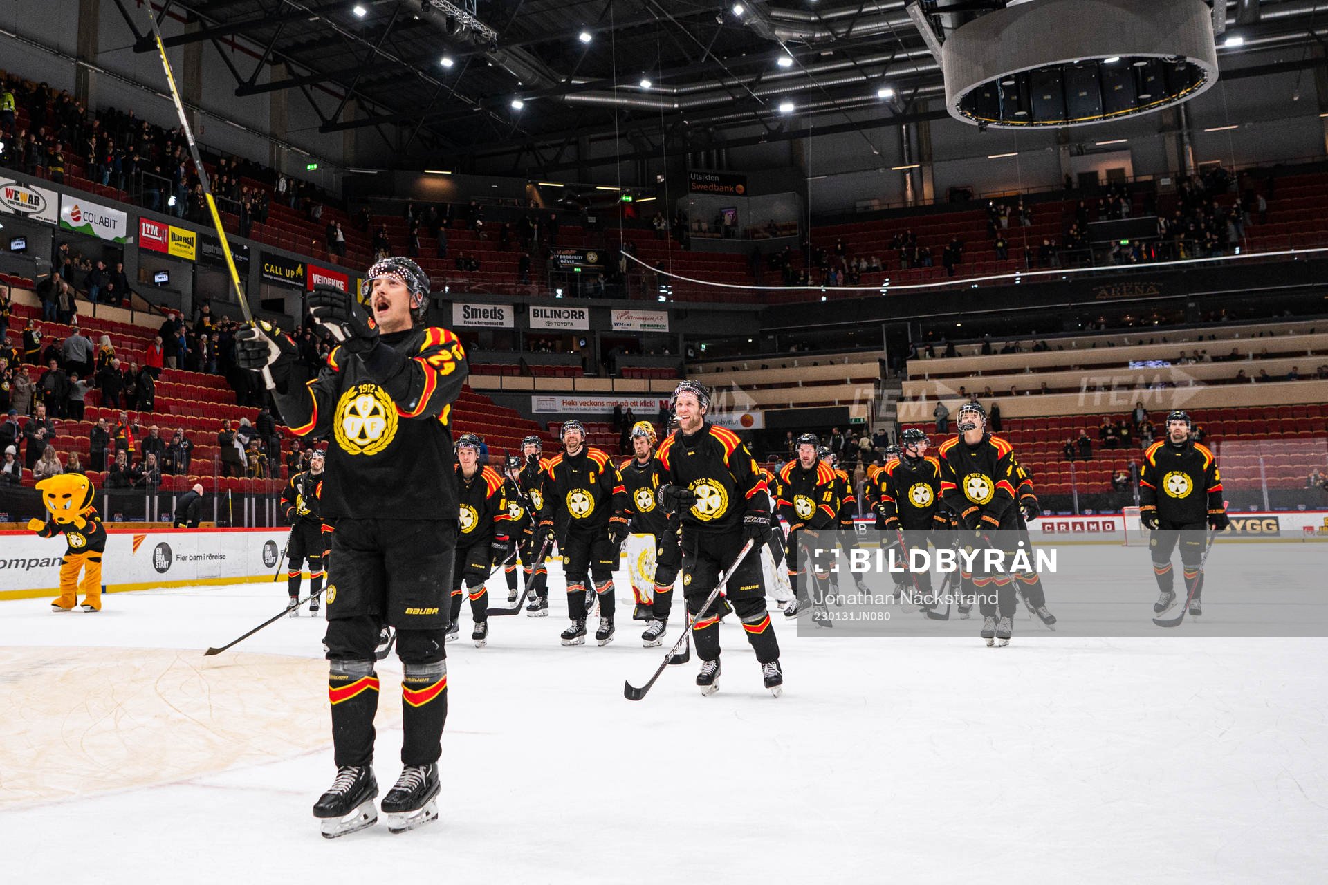 Brynäs spelare jublar