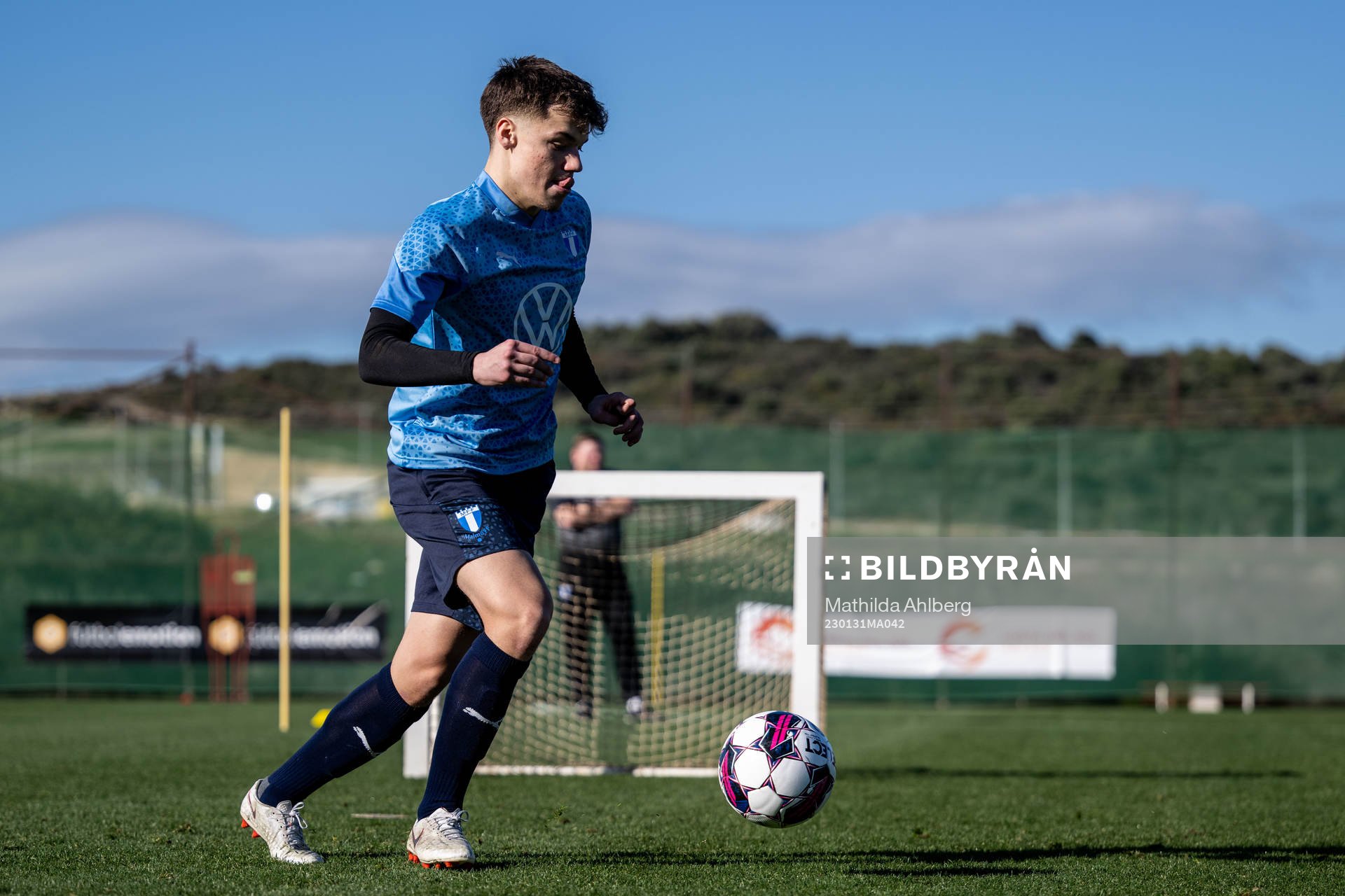 August Karlin under en fotbollsträning med Malmö FF den 31 januari 2023 i Estepona. 