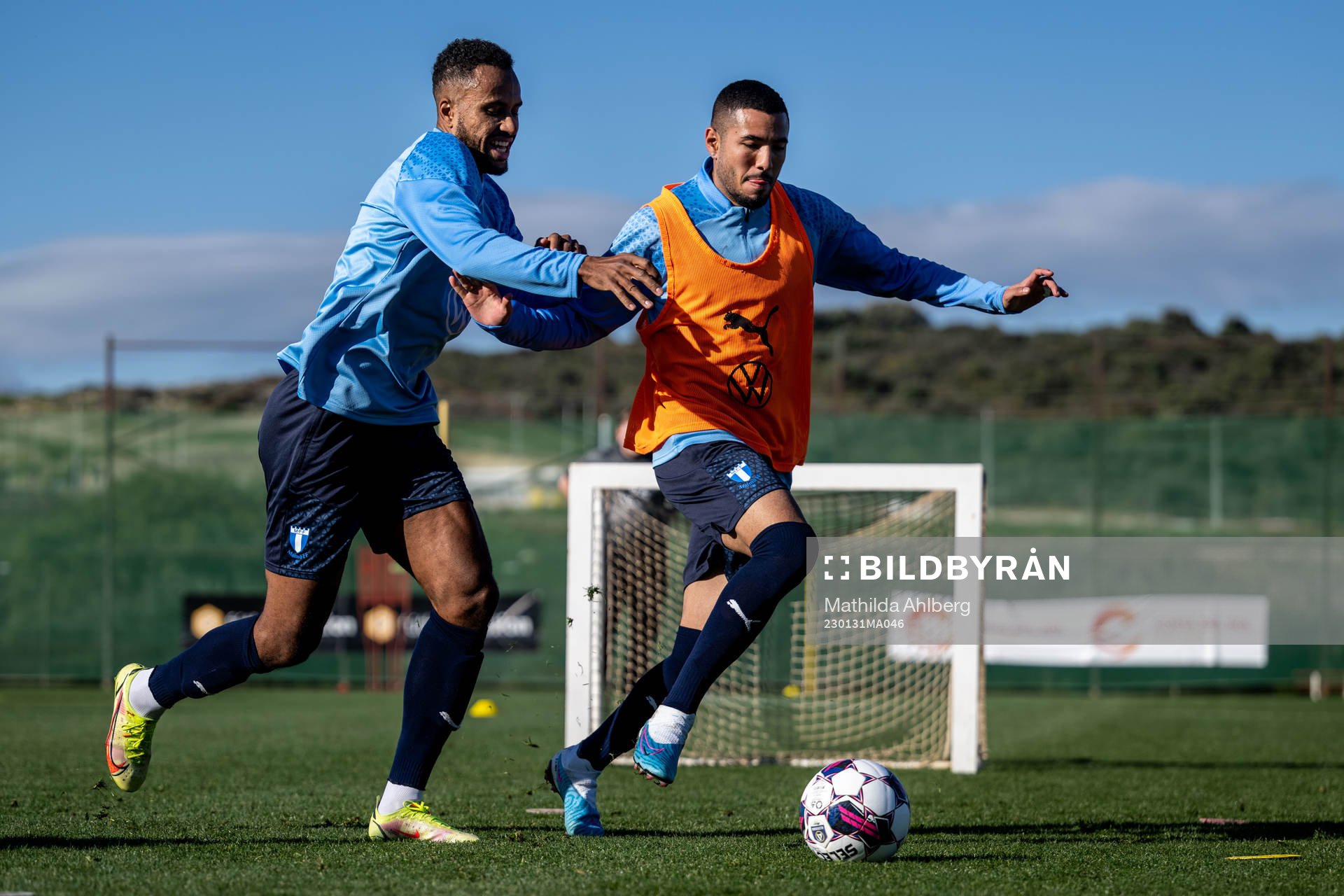 Isaac Kiese Thelin och Sergio Pena