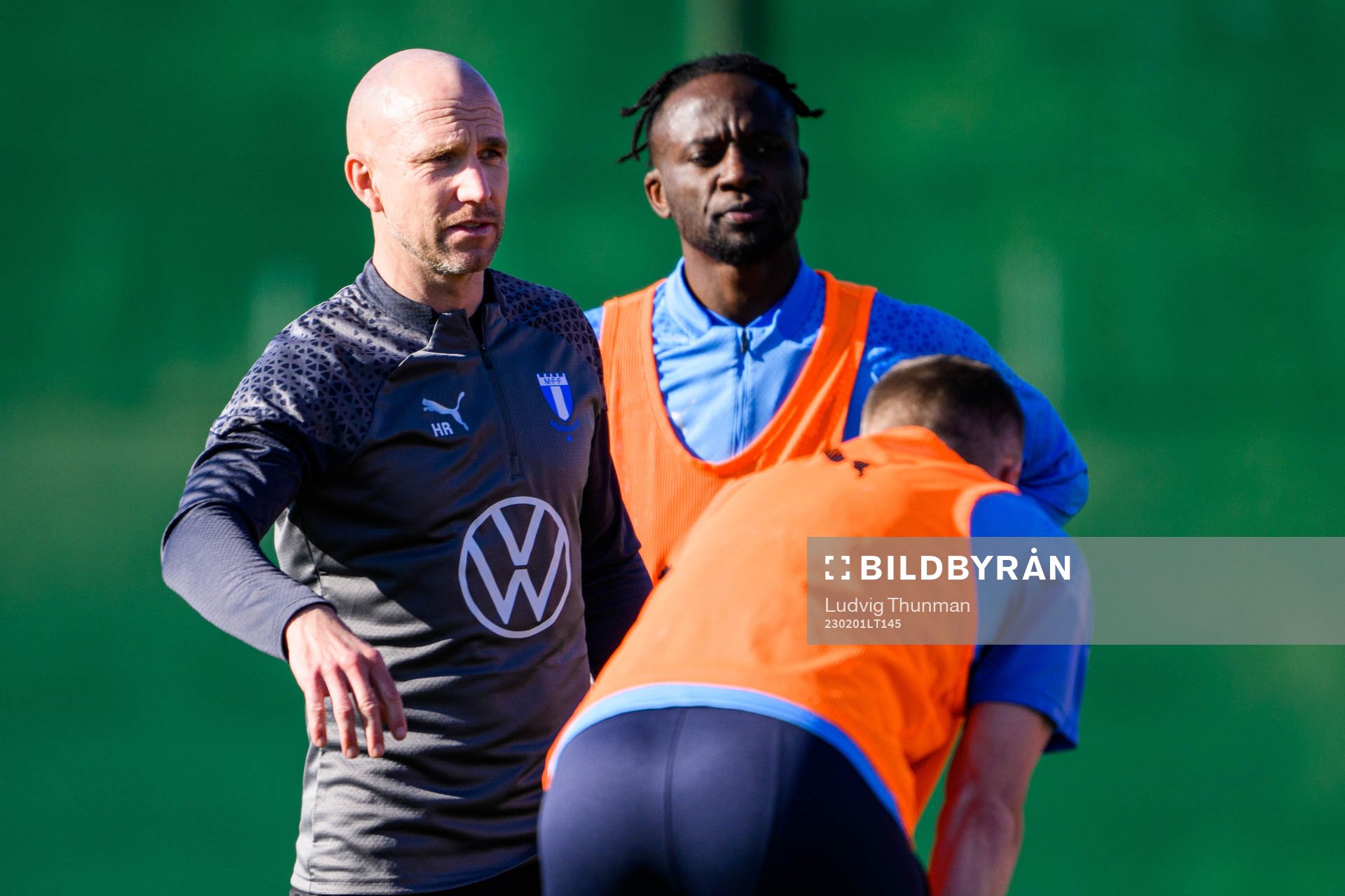 Tränare Henrik Rydström och Mohamed Buya Turay