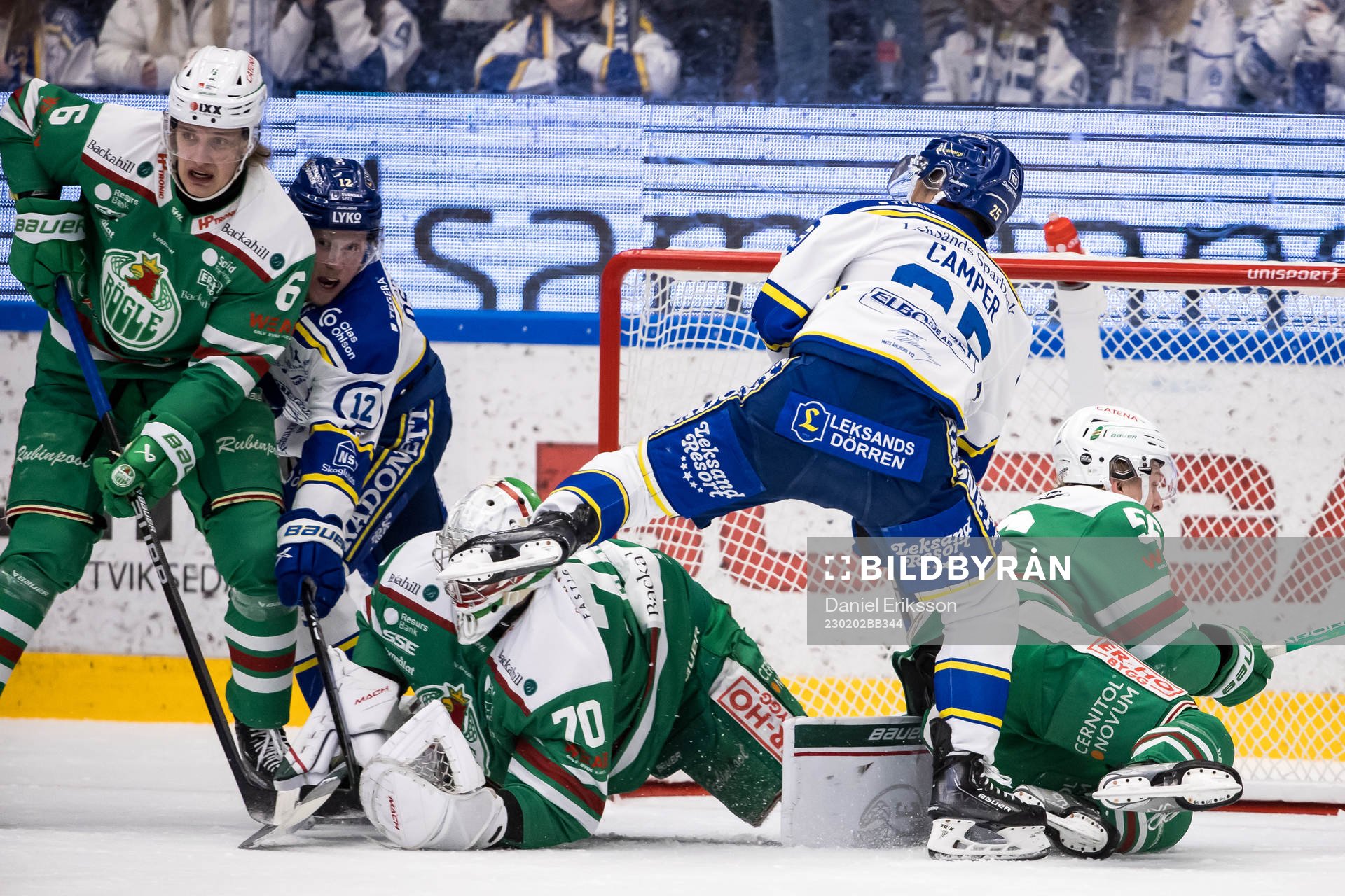 Rögles målvakt Calle Clang och Leksands Carter Camper