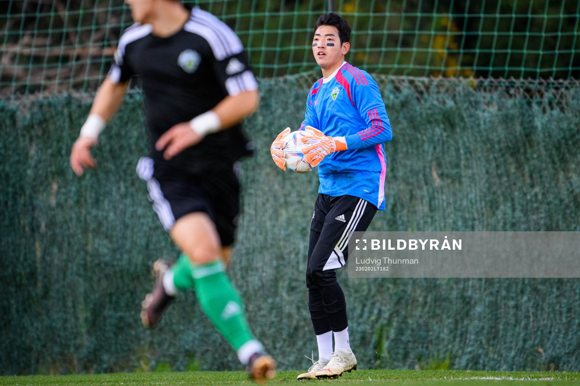 Goalkeeper Jeong Minki of Hammarby