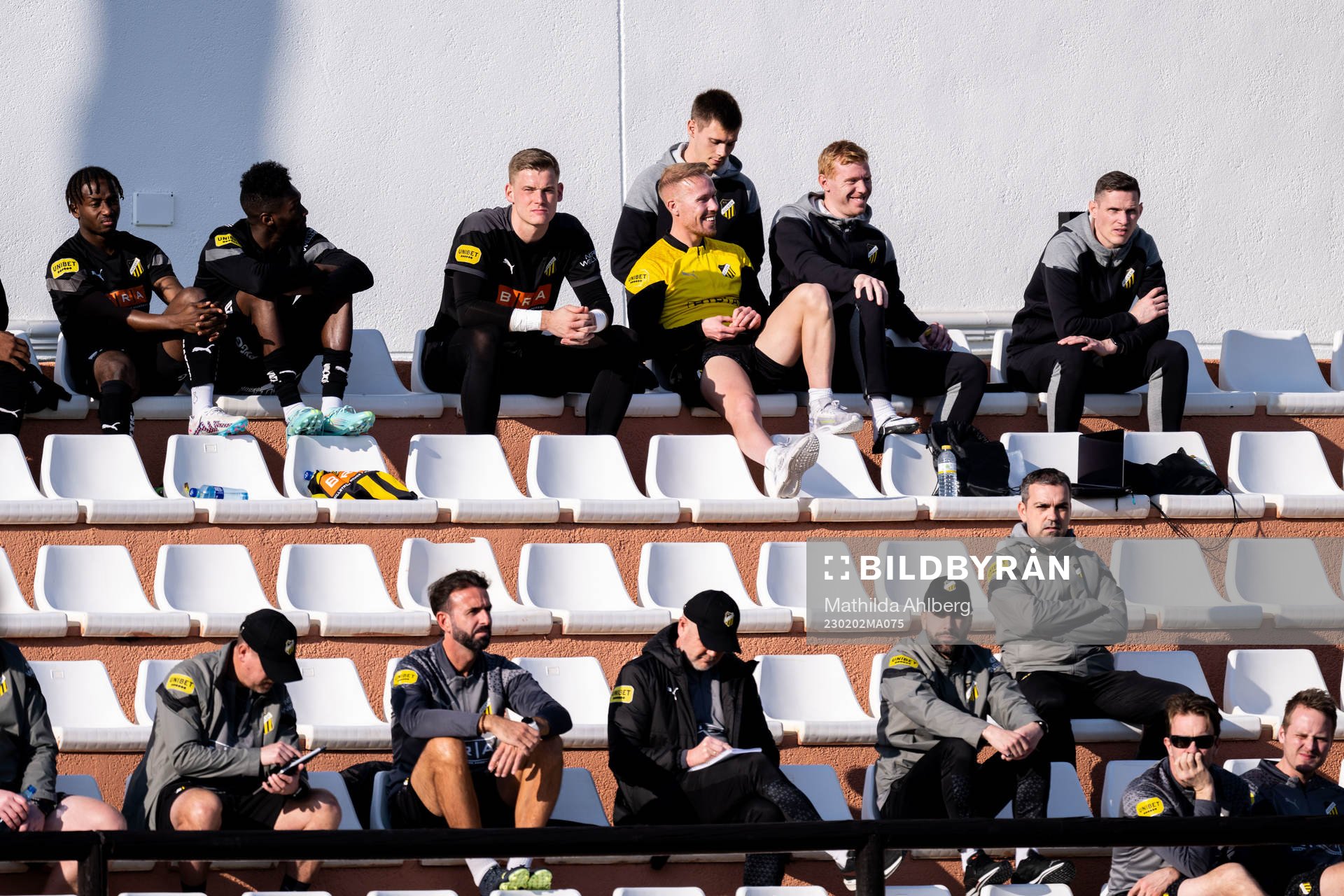 Häckens spelare på läktaren