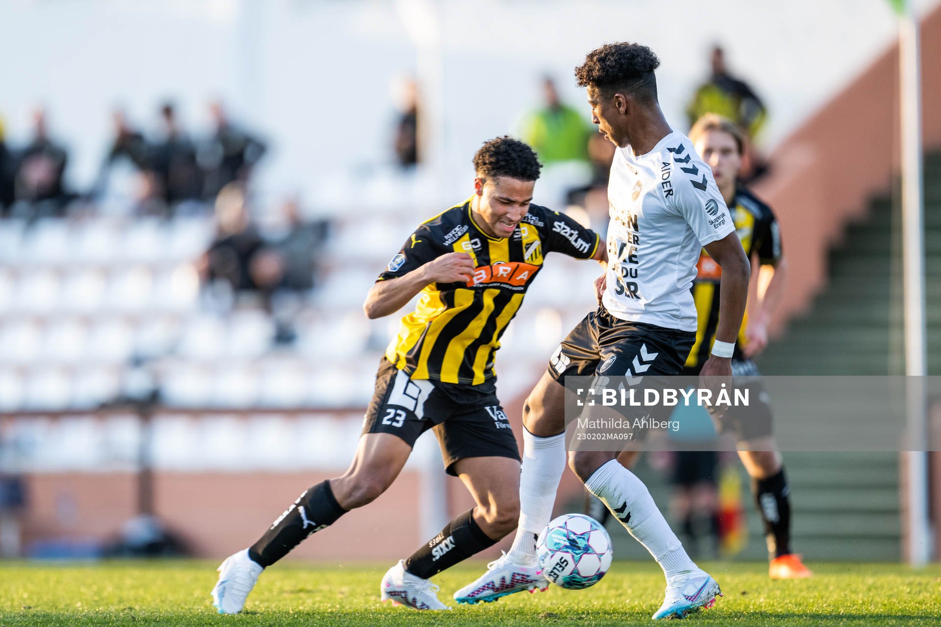 Häckens Momodou Lamin Sonko och Odds Faniel Temesgen