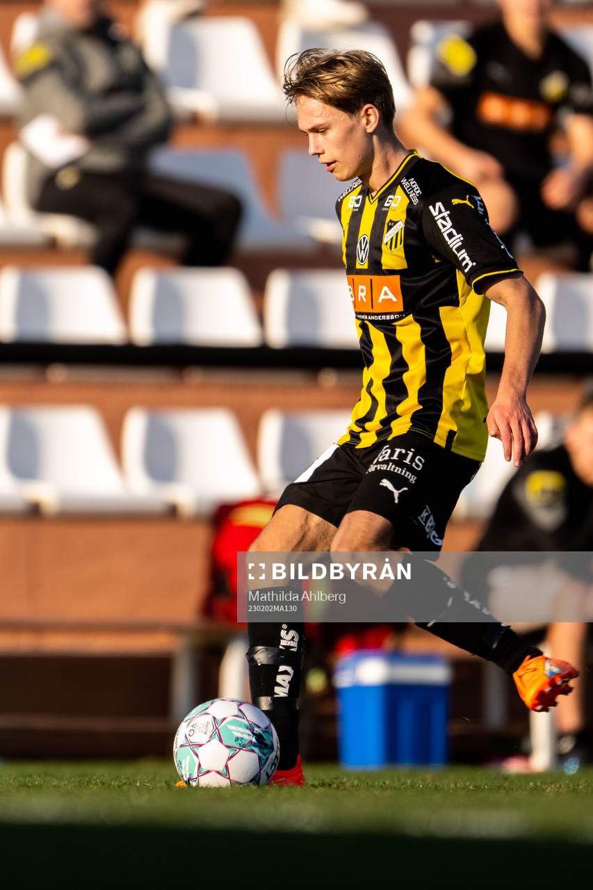Häckens Pontus Dahbo under träningsmatchen i fotboll mellan Häcken och Odd den 2 februari 2023 i Marbella. 