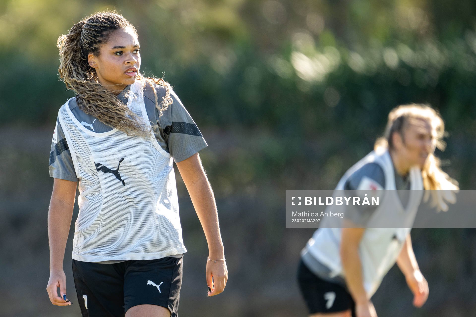 Isabella Obaze
