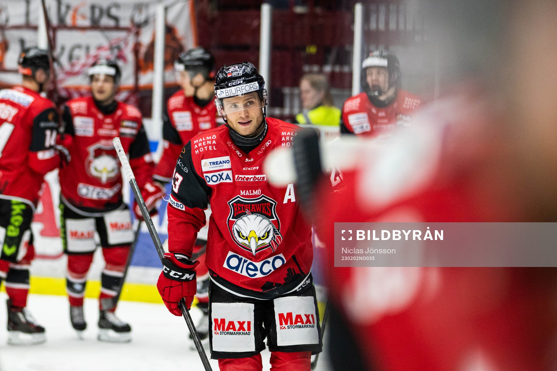 Malmö Redhawks Christoffer Forsberg jublar med lagkamrater