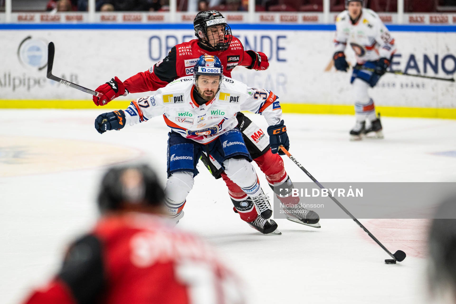 Malmö Redhawks Anton Wahlberg och Växjös Lukas Bengtsson