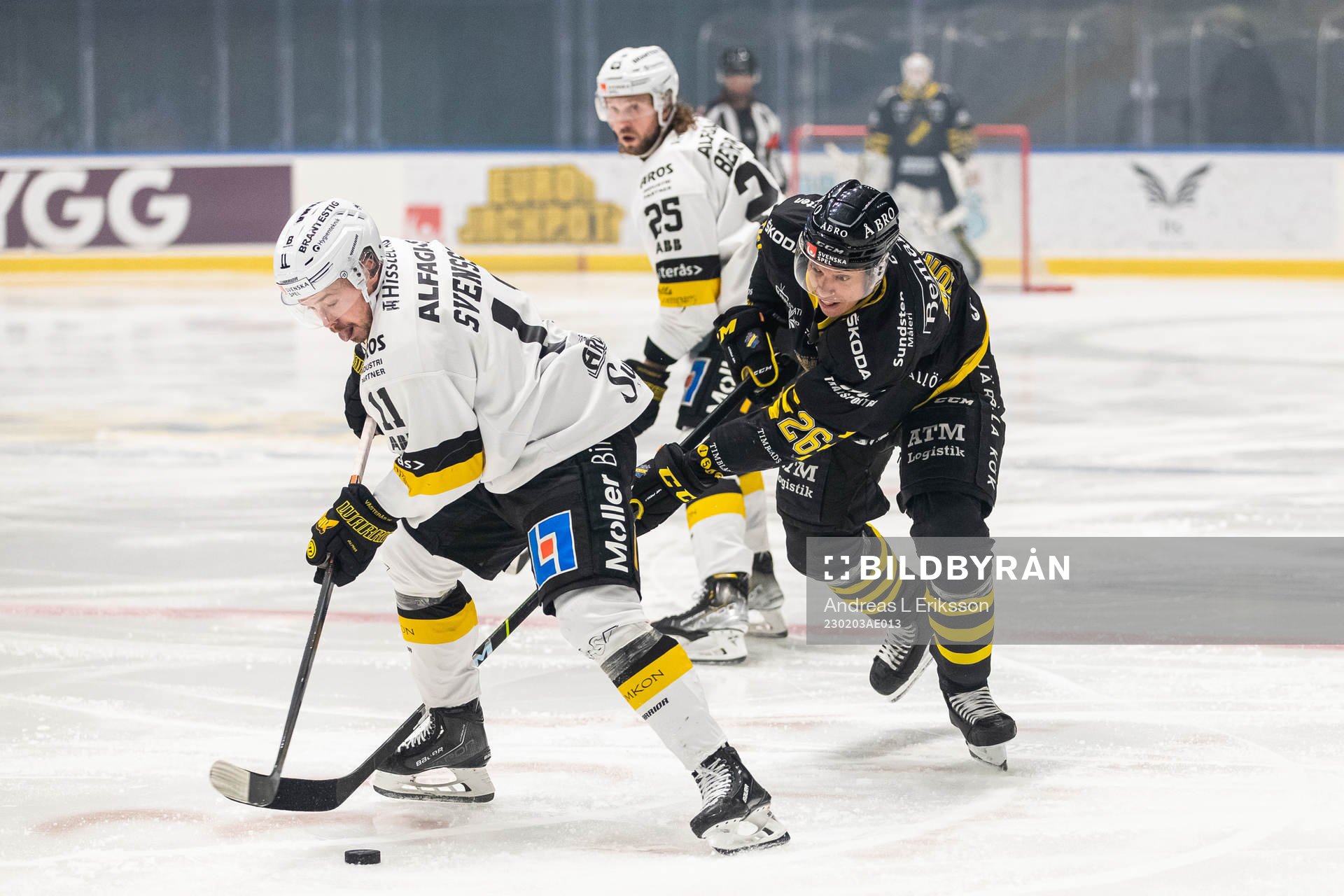 Västerås Anton Svensson och AIKs Oscar Nord