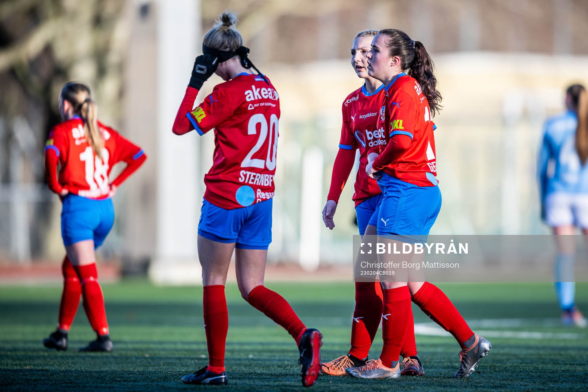 Helsingborgs Emma Sternberg och Inez Gertsen deppar