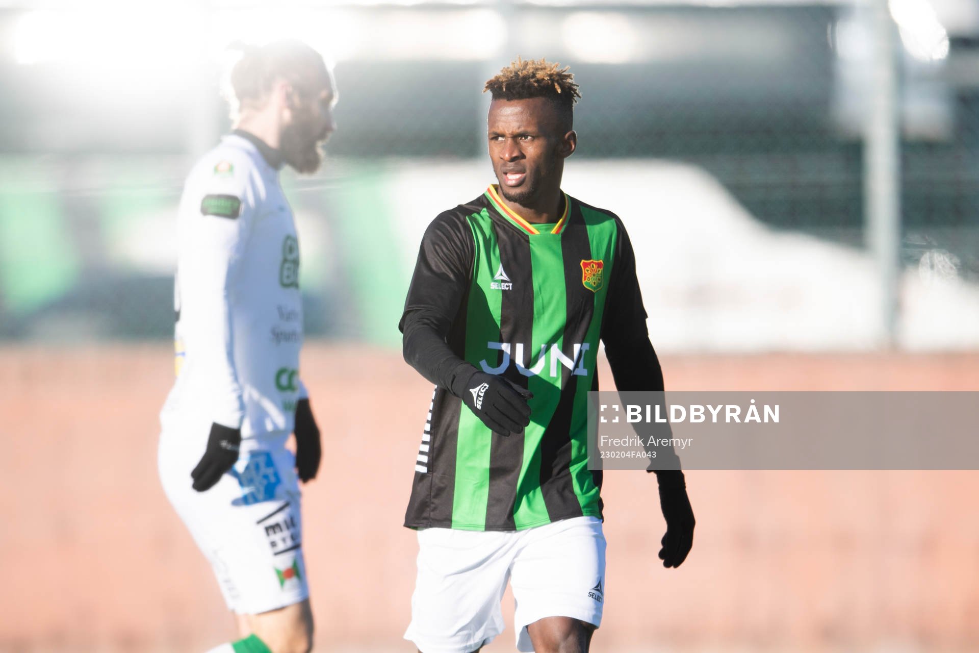 Varbergs Oskar Sverrisson och GAIS Richard Fridayunder