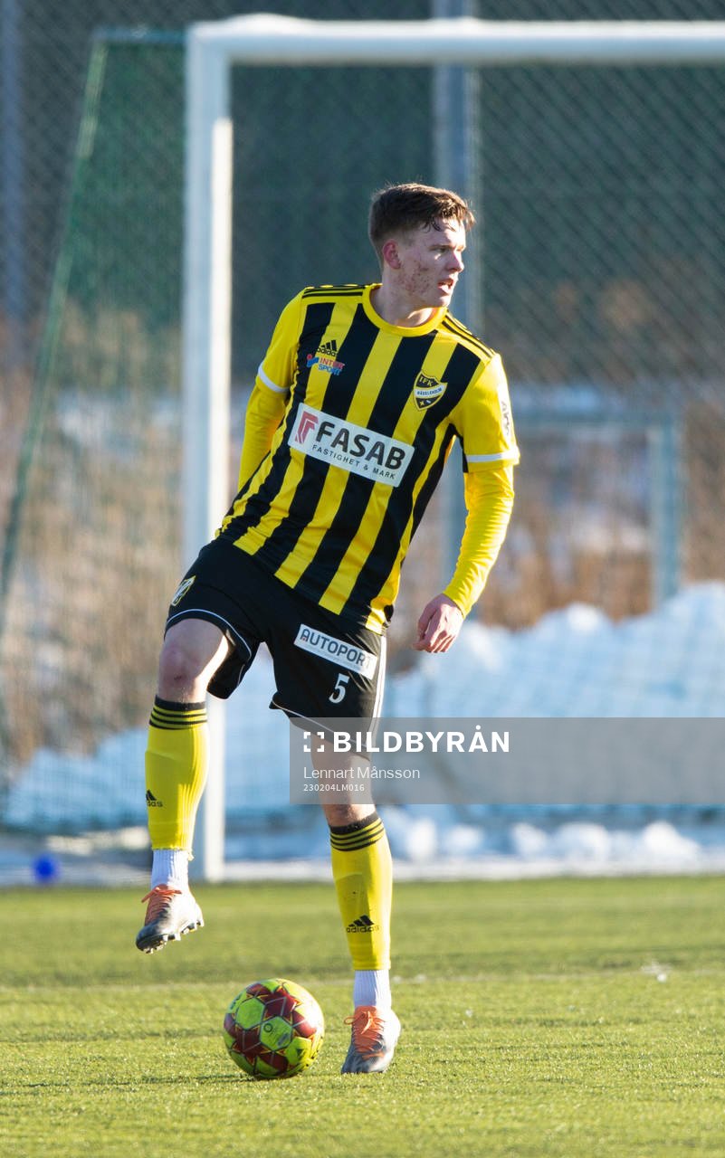 IFK Hässleholms Axel Henriksson i träningsmatchen mellan