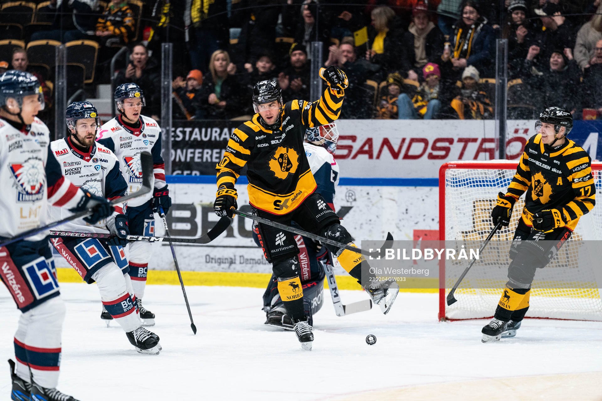 Skellefteås Joakim Lindström och Pär Lindholm jublar