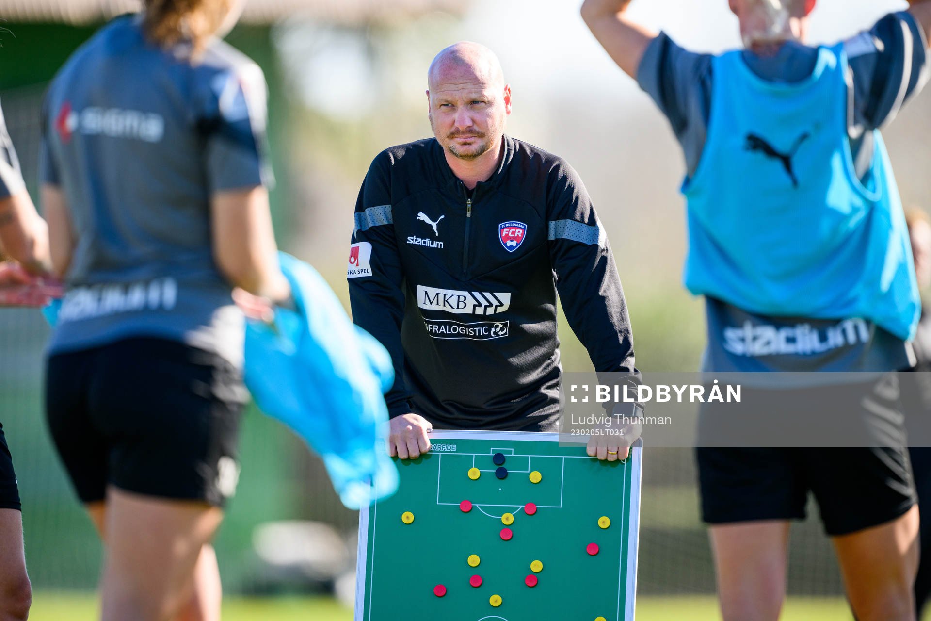 Assisterande tränare Joel Kjetselberg under en träning med FC Rosengård den 5 februari 2023 i Sotogrande. 