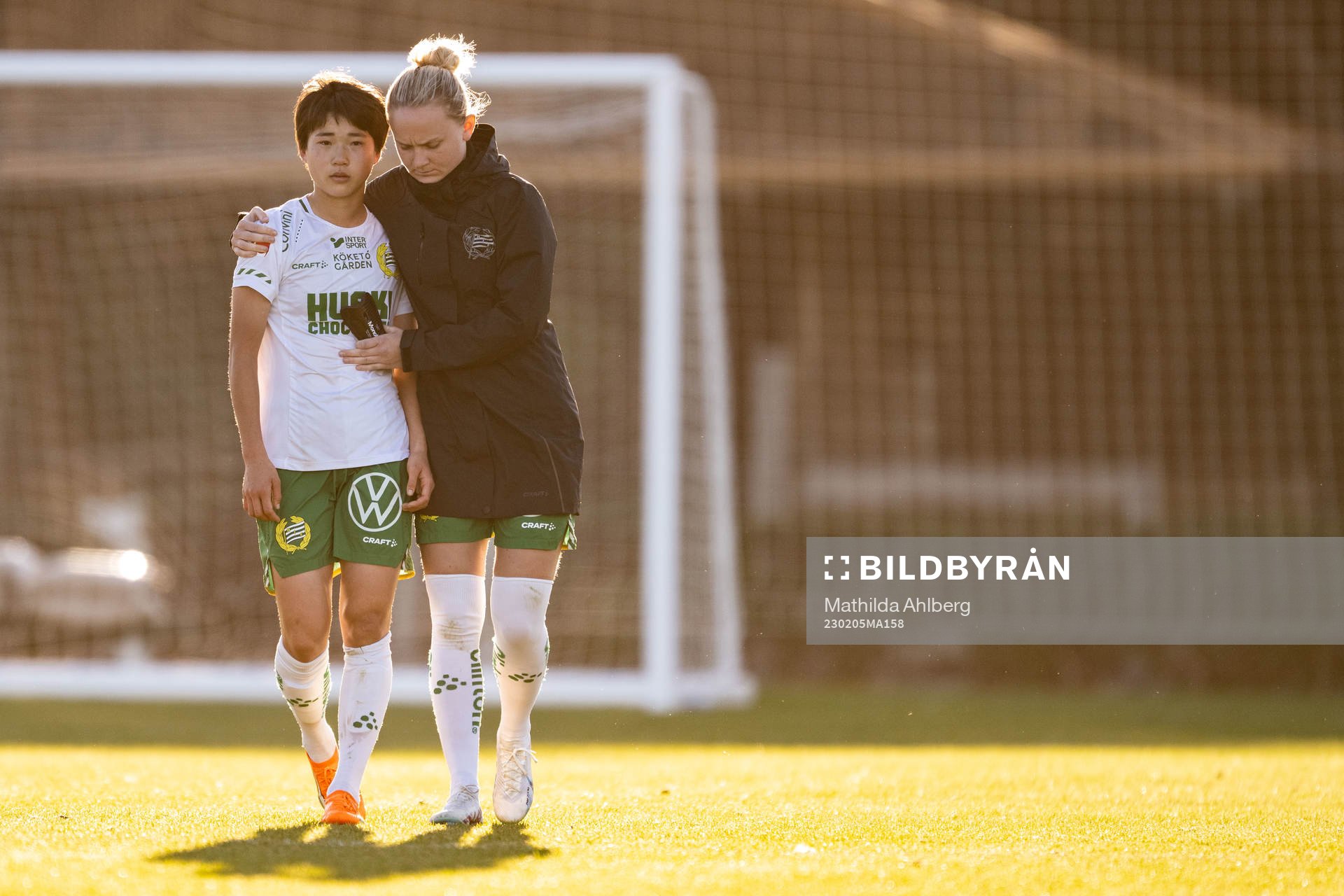 Maika Hamano and Matilda Vinberg of Hammarby looks dejected