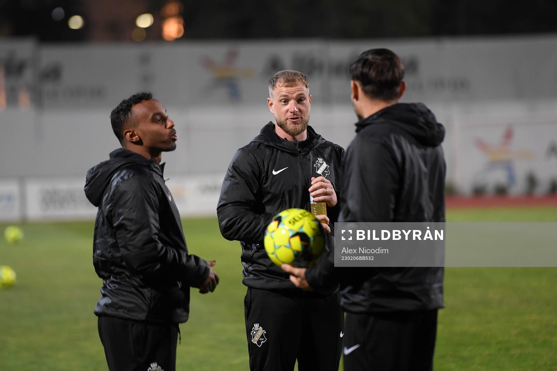 John Guidetti of AIK warm up