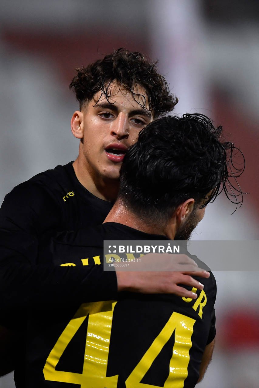 Taha Ayari celebrates