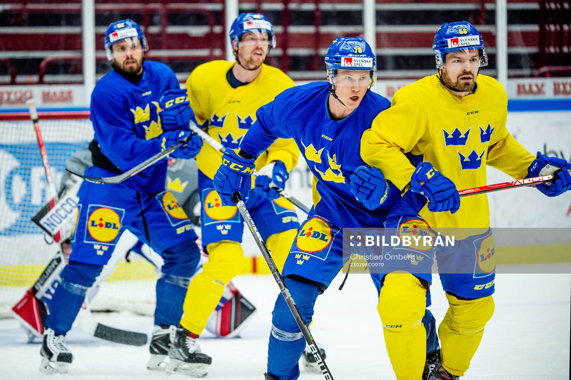 Dennis Rasmussen and Anton Lander of Sweden at a practice