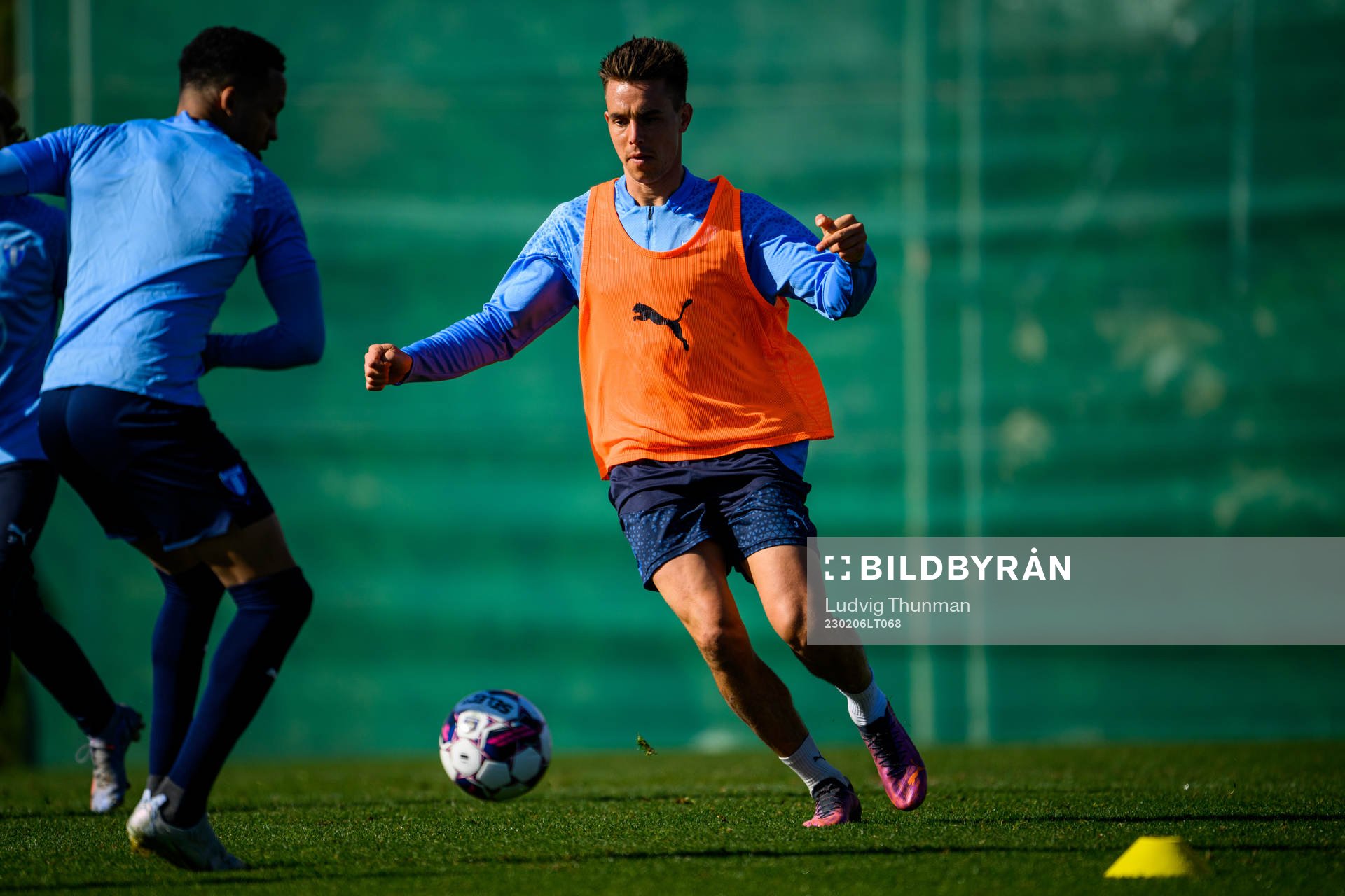 Jonas Knudsen under en träning med Malmö FF den 6 februari 2023 i Estepona. 