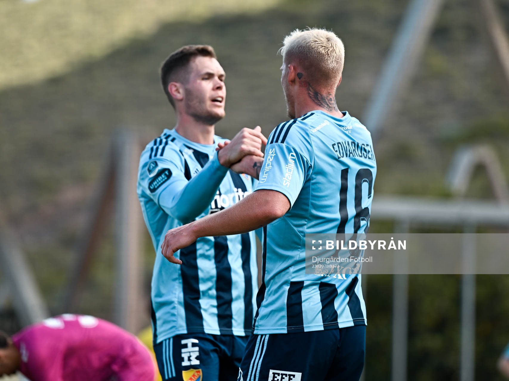 Djurgårdens Jacob Bergström och Victor Edvardsen jublar